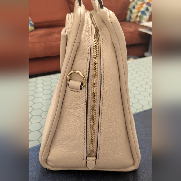 Kate Spade Cream Bow Accent Women's Bag - Picture 5 of 10